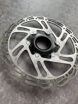 Kompletní 4-pístkové brzdy Shimano MT420 - 6