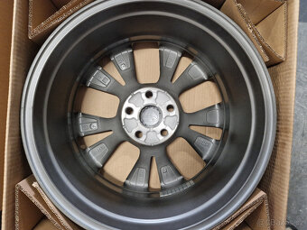 5x114,3 r18 kola toyota rav 4 disky alu 18 elektrony Toyota - 6