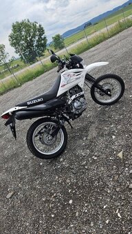 Suzuki DR 125 SM motard - 6