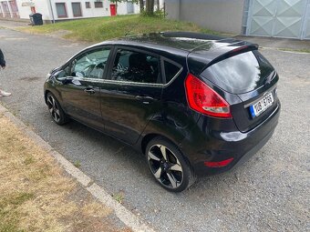 Ford Fiesta 1,6 TDCi - 6