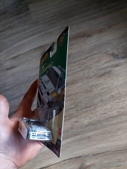 Hotwheels nissan skyline super silhouette - 6