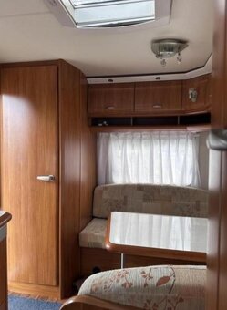Prodám karavan Hobby 400sf,r.v.2008 + předstan. - 6