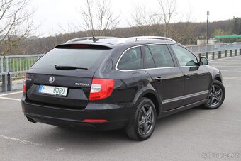 SUPERB 2 Face,2.0Tdi-103kw,DSG,ELEGANCE,Bi-Xen+LED,Navi,PDC - 6