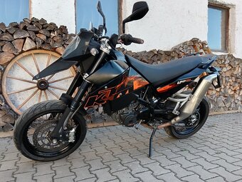 KTM 690 SM supermoto - 6