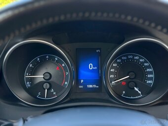 Toyota Auris - 6