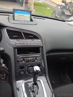 Peugeot 5008 vadná převodovka - 6