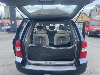 KIA CARNIVAL 2.9 CRDI 136 KW 7 Míst koupeno ČR 2010 - 6