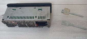 Autorádio - 6