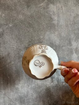 Sada porcelánového nádobí - 6