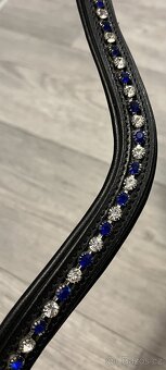 Čelenka k anglické uzdečce černá s bílo/modrou - 6