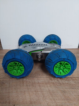 RC Akrobatické autíčko Vortex - 6