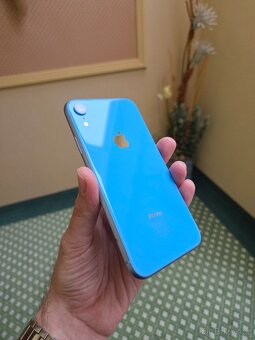 Apple iPhone Xr 64GB blue - baterie 89% - 6