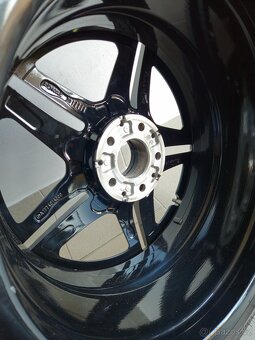 Orig. Mercedes AMG 5x112 Zimní 235/40/18 - Top - - 6
