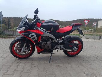Aprilia Tuono 660 - 6
