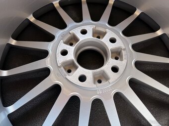 BMW styling 32 r18 5x120 8j a 8,5j - 6