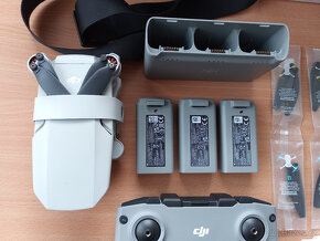 Téměř Nový dron DJI Mini 2 Fly Combo-plná verze-3 baterie - 6