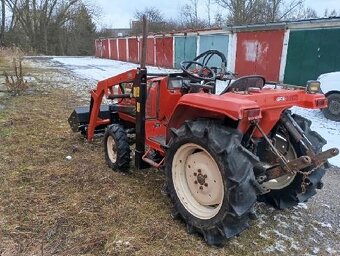 Hinomoto N 209 s nakladačem - 6
