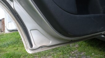 Ford Mondeo Mk3,1,8 92kw benzín,rok 2005 - 6