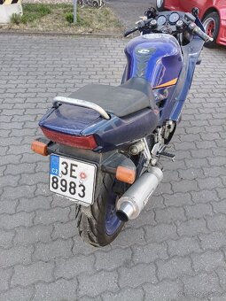 Honda CBR 600 - 6