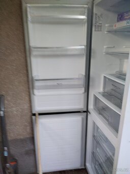 Prodám lednici s mrazákem značky LG - 6