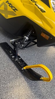 Dětský sněžný skútr Skidoo MXZ 120 - 6