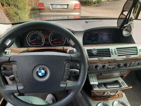 BMW 745i - 6