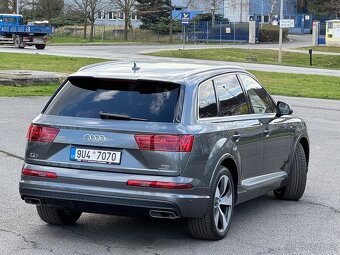 Audi q7 S-line 3.0tdi 200kwt max výbava - 6