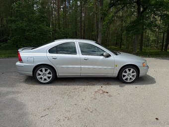 Volvo S60 2.4i 125kW - 6