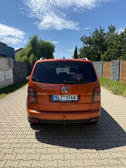 VW Touran 1.4 TSI - 6