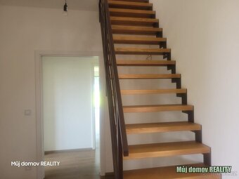 Pronájem moderní novostavby rodinného domu 6+kk, 296 m + poz - 6