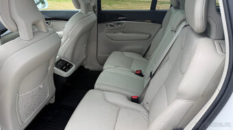Volvo XC90 T6, 2.0l benzín, 235kw, bílá, 7 míst, 2017 - 6