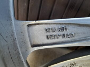Prodám alu s pneu 225/50/18letní - 6