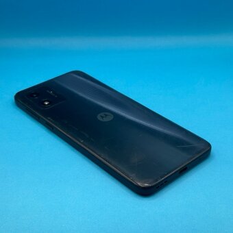 Motorola Moto E13 - 6