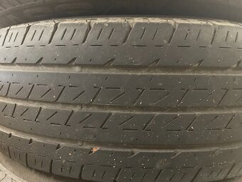 Pneu + plechové disky z vozu Ford Tranzit - 6
