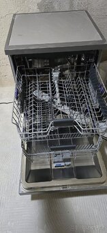 Myčka nádobí Beko DFN28422X - 6