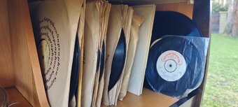 Gramofon Thorens + LP + skříň - 6