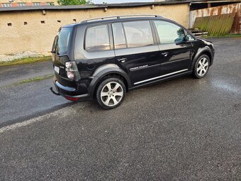 Prodám touran cross 2.0tdi 103kw perfektním technickým stavu - 6
