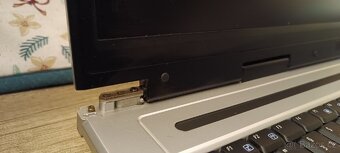 Asus Z9200 funkční, bez HDD, RAM 256MB - 6