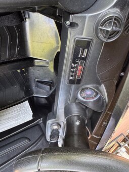 Dětské elektrické auto - 6