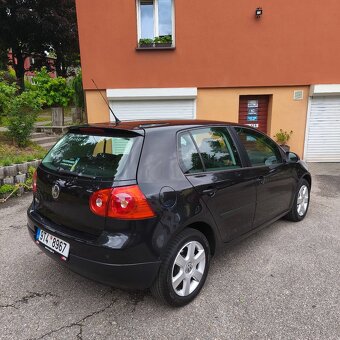 Volkswagen Golf V 1.4 16V 59kw, poctivých 149tkm, bez koroze - 6
