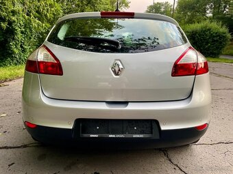 RENAULT MEGANE PARIS 1.6 81 KW.R.14 - 6