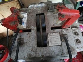 STROJ NA KONTROLU POŠKOZENÍ PNEU - 6
