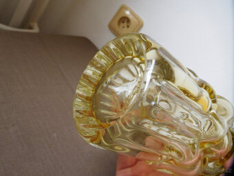 VÁZA - PAVEL HLAVA - MOZEK - HUTNÍ SKLO - 6