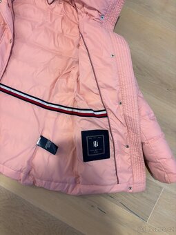Péřová bunda Tomy Hilfiger - 6