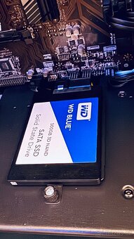 Počítač s Win11 Pro, i3-8100/8GB/512GBSSD/DVD - 6