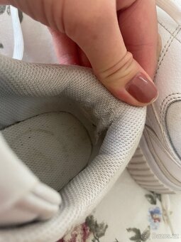 Bílé tenisky Nike - 6