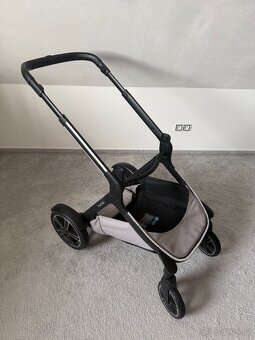 Kočárek Nuna Demi Grow 2021, sourozenecký, bohaté příslušens - 6