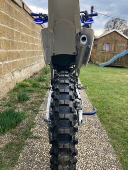 YAMAHA YZ 250 - 6
