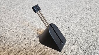 Držák kabelu myši (mouse bungee) - 6