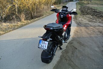 Honda X-ADV 750 - 6